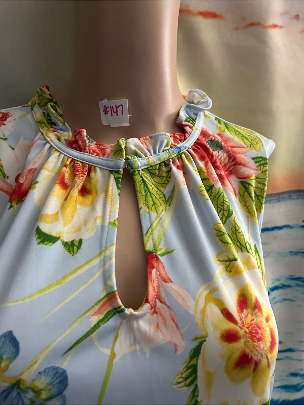 New York. & Co 7th Avenue Keyhole Floral Sleeveless Blouse Blue & Yellow LG - Picture 7 of 12
